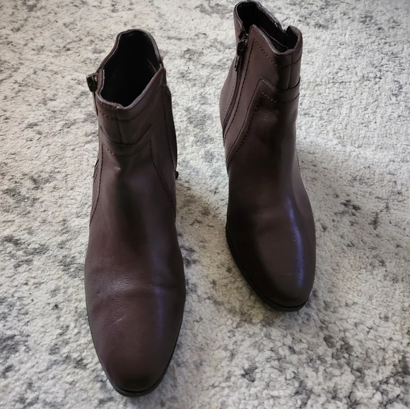 Aerosoles Boots - Picture 3 of 7